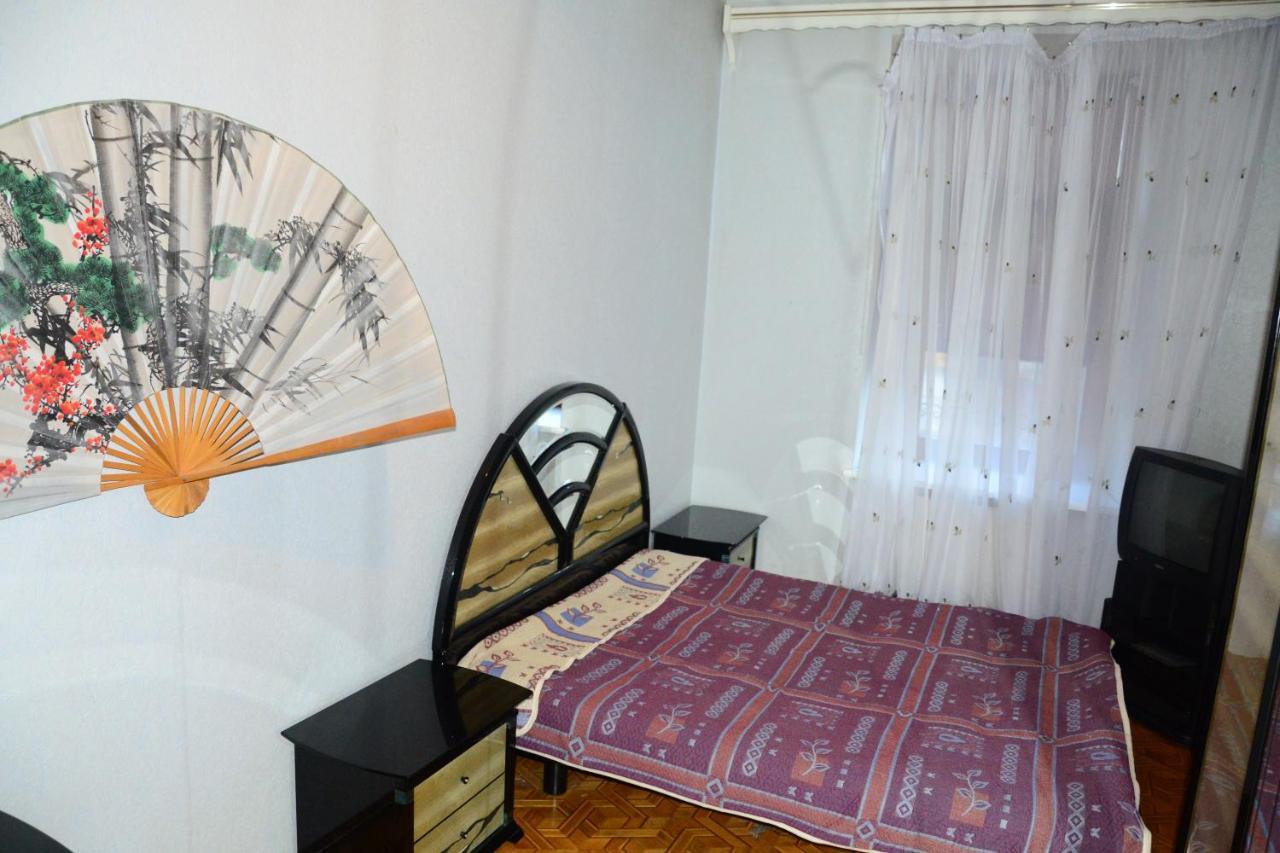 Flat in the city center Apartment Odessa Exterior photo